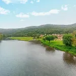 2 Bedroom Cozy In Tatil Evi Charnois