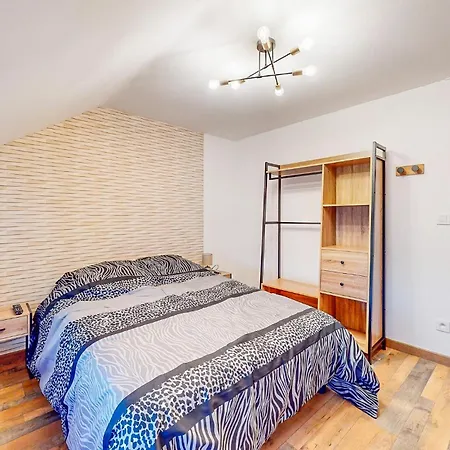 2 Bedroom Stunning Home In Charnois
