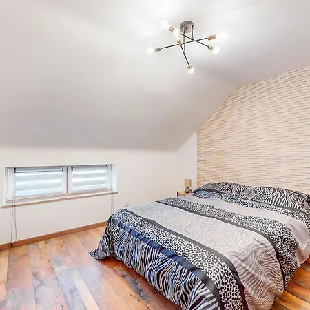 2 Bedroom Cozy In *